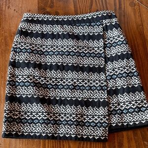 LOFT Black and White Geometric Mini Skirt